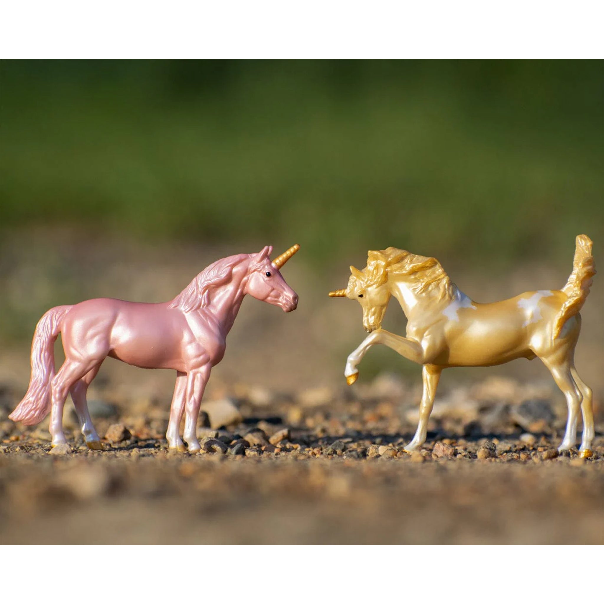 Breyer Stablemates Unicorn Foal Surprise - Sparkling Canyon Family